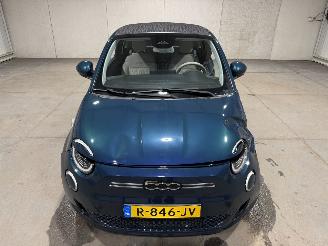 Fiat 500 42kWh 87kW Cabrio La Prima picture 20