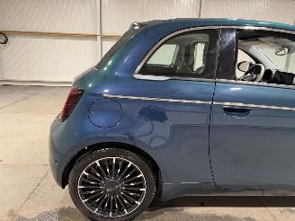 Fiat 500 42kWh 87kW Cabrio La Prima picture 30