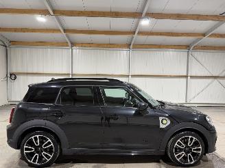 Damaged car Mini Countryman Cooper SE ALL4 92kW Automaat JCW 2022/12