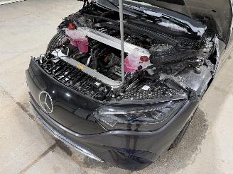 Mercedes EQE 300 89kWh 180kW Luxury Line Pano Luchtvering picture 27