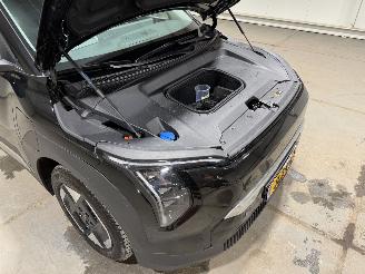 Kia EV3 81.4kWh 150kW PLUS picture 12