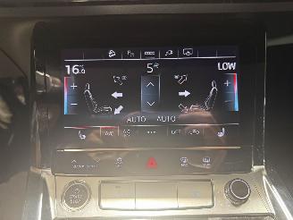 Audi E-tron 55 95kWh 300kW Quattro Advanced Edition Plus picture 29