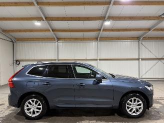 Damaged car Volvo Xc-60 2.0B5 184kW Automaat Momentum Pro 2019/12