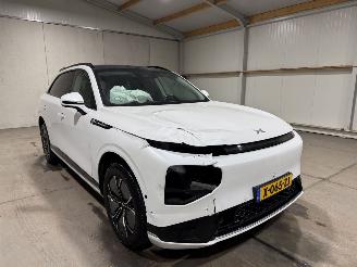 Xpeng G9 78kWh Standard Range 230kW RWD picture 3