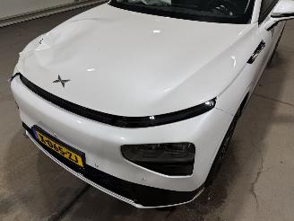Xpeng G9 78kWh Standard Range 230kW RWD picture 21