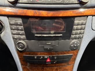 Mercedes E-klasse 200CDI 90kW Automaat LIMOUSINE 8-Persoons picture 15