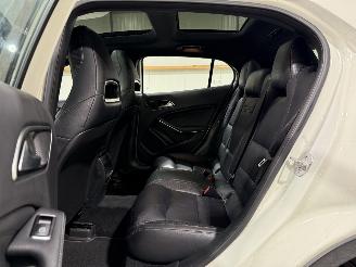 Mercedes GLA 200 115kW Automaat Ambition Pano picture 26