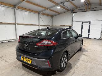 Hyundai Ioniq 28kWh 88kW Comfort EV picture 6