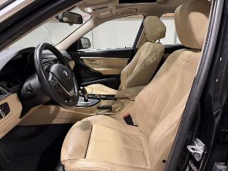BMW 3-serie 320i 135kW Automaat Schuifkantel Luxury Edition picture 14
