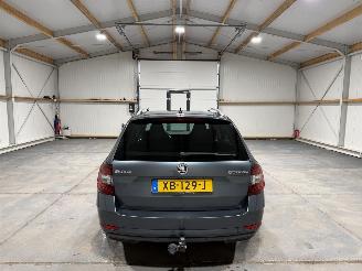 Skoda Octavia 2.0TDI 110kW Automaat Style Business picture 7