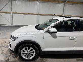 Volkswagen T-Roc 1.5TSI 110kW Automaat Life Business picture 13