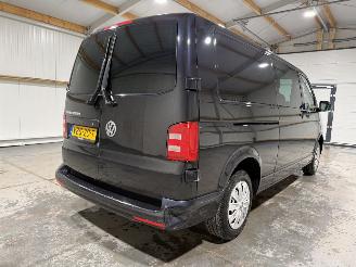 Volkswagen Transporter 2.0TDI 110kW D.C. L2 HigLine picture 15