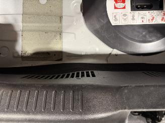 Renault Clio 0.9 TCe ECO Night&Day picture 22