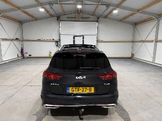 Kia Ceed 1.5 T-GDi 103kW GT-PlusLine  Panoramadak picture 8