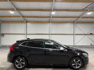 Voiture accidenté Volvo V-40 2.0D2 88kW R-Design Business 2015/9