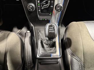 Volvo V-40 2.0D2 88kW R-Design Business picture 25