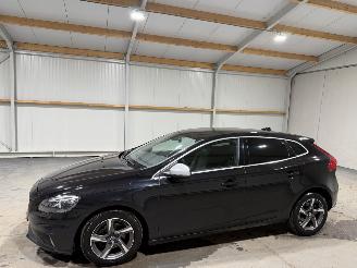 Volvo V-40 2.0D2 88kW R-Design Business picture 8