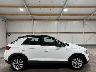 Schadeauto Volkswagen T-Roc 1.0TSI 85kW Camera Sport 2018/9