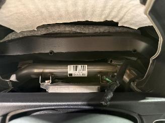 BMW 3-serie 320i 135kW Automaat Luxury Edition picture 15