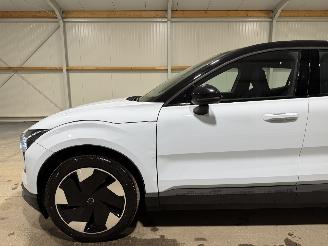Volvo EX30 69kWh 200kW Single Motor Extended Range Plus picture 13