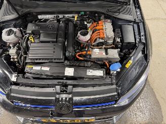 Volkswagen Golf GTE 1.4TSI 110kW Automaat Clima picture 29