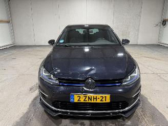 Volkswagen Golf GTE 1.4TSI 110kW Automaat Clima picture 4