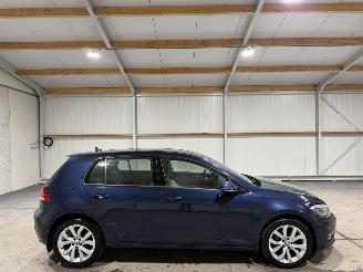 Schadeauto Volkswagen Golf 1.8 125kW Airco Camera Pano 2017/10