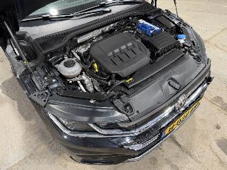 Volkswagen Arteon 2.0TSI 140kW Automaat Pano Business R picture 25
