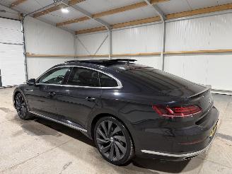 Volkswagen Arteon 2.0TSI 140kW Automaat Pano Business R picture 11