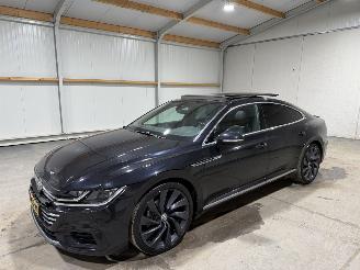 Volkswagen Arteon 2.0TSI 140kW Automaat Pano Business R picture 9