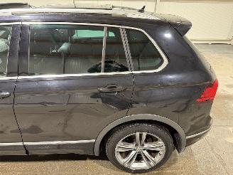 Volkswagen Tiguan 1.4TSI 110kW Automaat ACT Highline picture 14