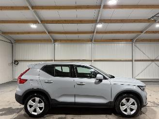 Vaurioauto  passenger cars Volvo XC40 2.0B4 145kW Automaat Core 2024/2