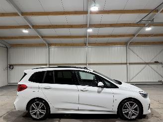 Coche accidentado BMW 2-serie 220i 141kW 7-Persoons   Automaat High Executive 2019/1