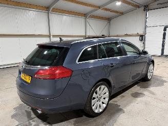 Opel Insignia ST 2.0T 162kW Cosmo 4X4 Pano picture 5