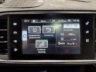 Peugeot 308 1.2PT 96kW Blue Lease Premium picture 21