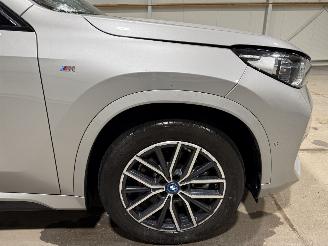 BMW iX1 67kWh 225kW Xdrive AWD picture 14