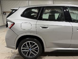 BMW iX1 67kWh 225kW Xdrive AWD picture 30