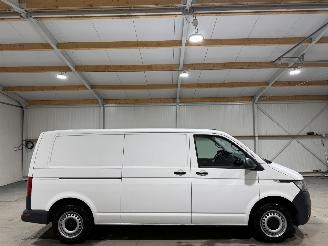 dañado vehículos comerciales Volkswagen Transporter 2.0TDI 110kW L2H1 Comfortline 2021/1