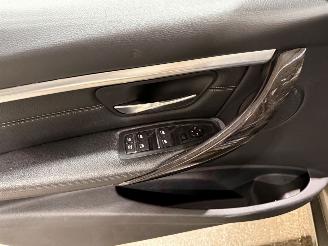 BMW 3-serie 320i 135kW Automaat Luxury Edition picture 15