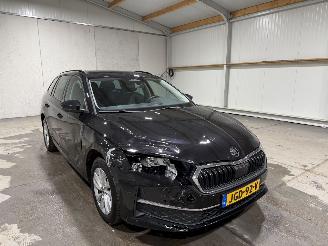 Skoda Octavia 1.5TSI MHEV 85kW Automaat Business Edition picture 3