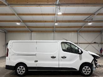 Schade bestelwagen Renault Trafic 2.0Blue dCi 96kW T30 L2H1 Advance 2024/12