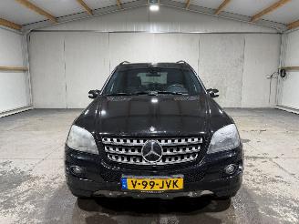 Mercedes M-klasse 320CDI 165kW Automaat Airco Luchtvering Navi AWD picture 4