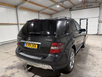 Mercedes M-klasse 320CDI 165kW Automaat Airco Luchtvering Navi AWD picture 6
