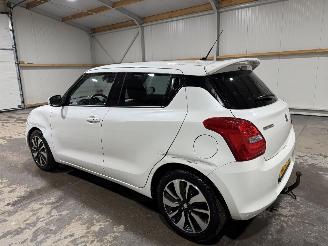 Suzuki Swift 1.0 Smart Hybrid 82kW Airco Camera STIJL picture 11