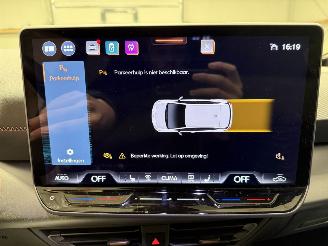Cupra Born 63kWh 170kW Essential Limited picture 36