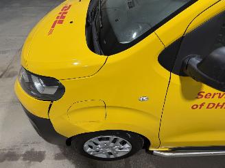 Opel Vivaro-e 50kWh 100kW L3H1 picture 17