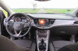 Opel Astra SPORTS TOURER+ 1.0 77kw 105pk  Business+  Euro 6 Navigatie Clima  2016 picture 2