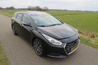 Hyundai I-40 1.7 CRDi I Catcher Premium Automaat  140pk  Camera Leer Navigatie [ nieuwe model picture 16