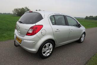 Opel Corsa 1.3 CDTI 95pk Eco Flex 5 drs Cosmo 2010 Airco picture 14