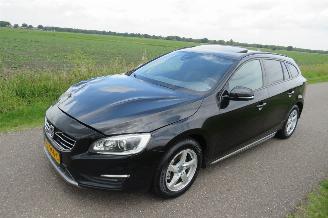 Volvo V-60 2.0 D 120 pk  Pular+ Dynamic  Euro 6 schuifdak Leer  Camera Navigatie  2017 picture 6